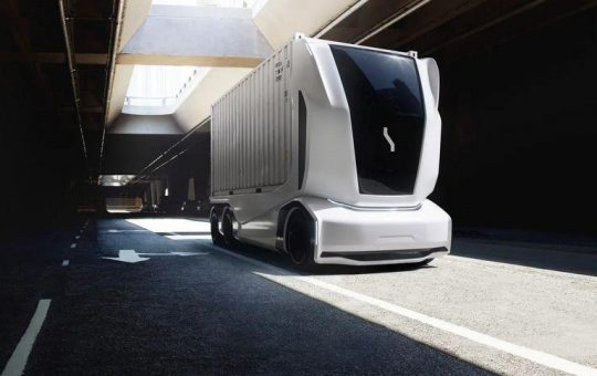 Con camioneros virtuales: así será el futuro de los vehículos eléctricos autónomos de transporte de cargas
