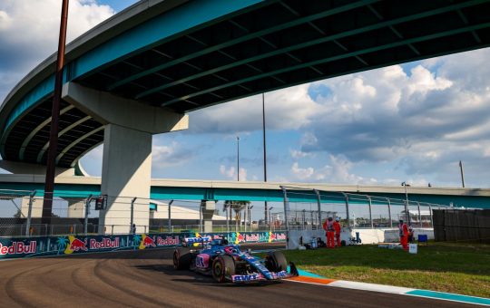 Resumen Libres 3 GP Miami: Pérez termina al frente con Alonso cuarto y Sainz séptimo